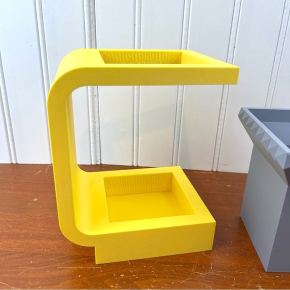 The Daka Planter, Planter with Stand, Indoor Flower Pot, Succulent - Picture 9 of 11